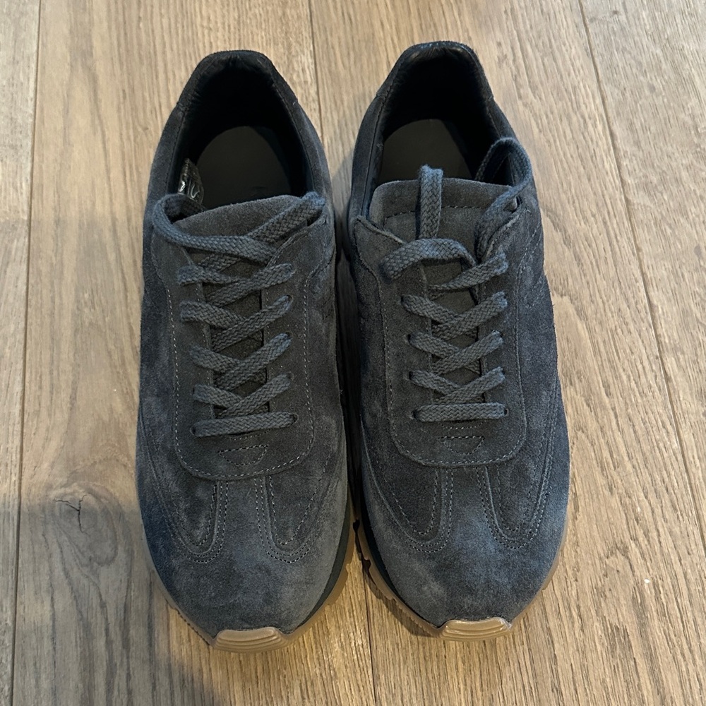 Women’s Koio Retro Runner Suede Sneakers - Dark Gray